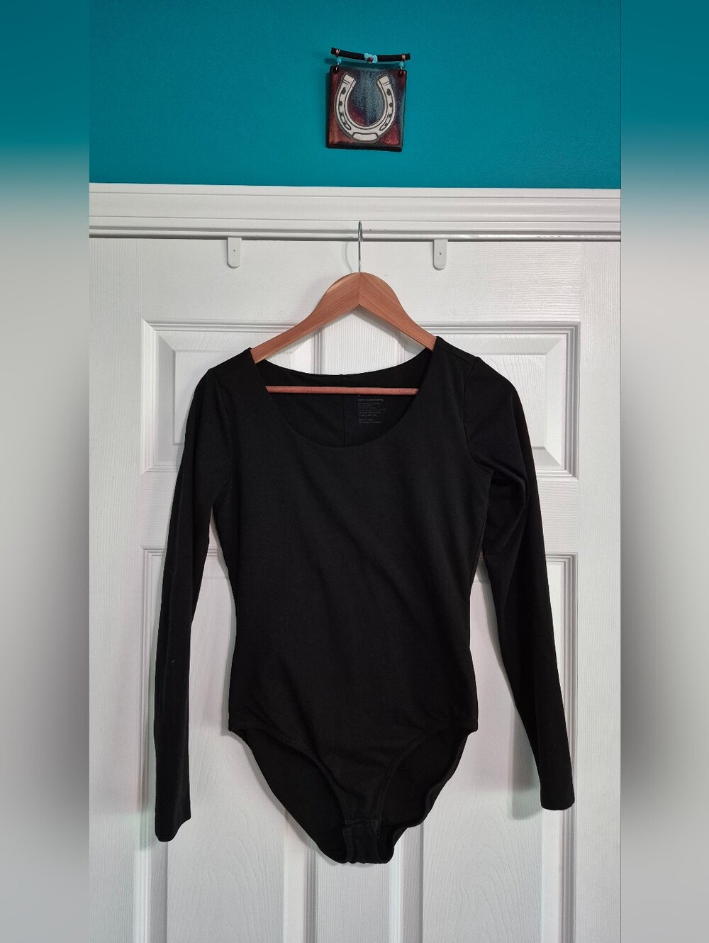 Pact Organic Cotton Long-Sleeve Scoop Neck Bodysuit - Black 🖤